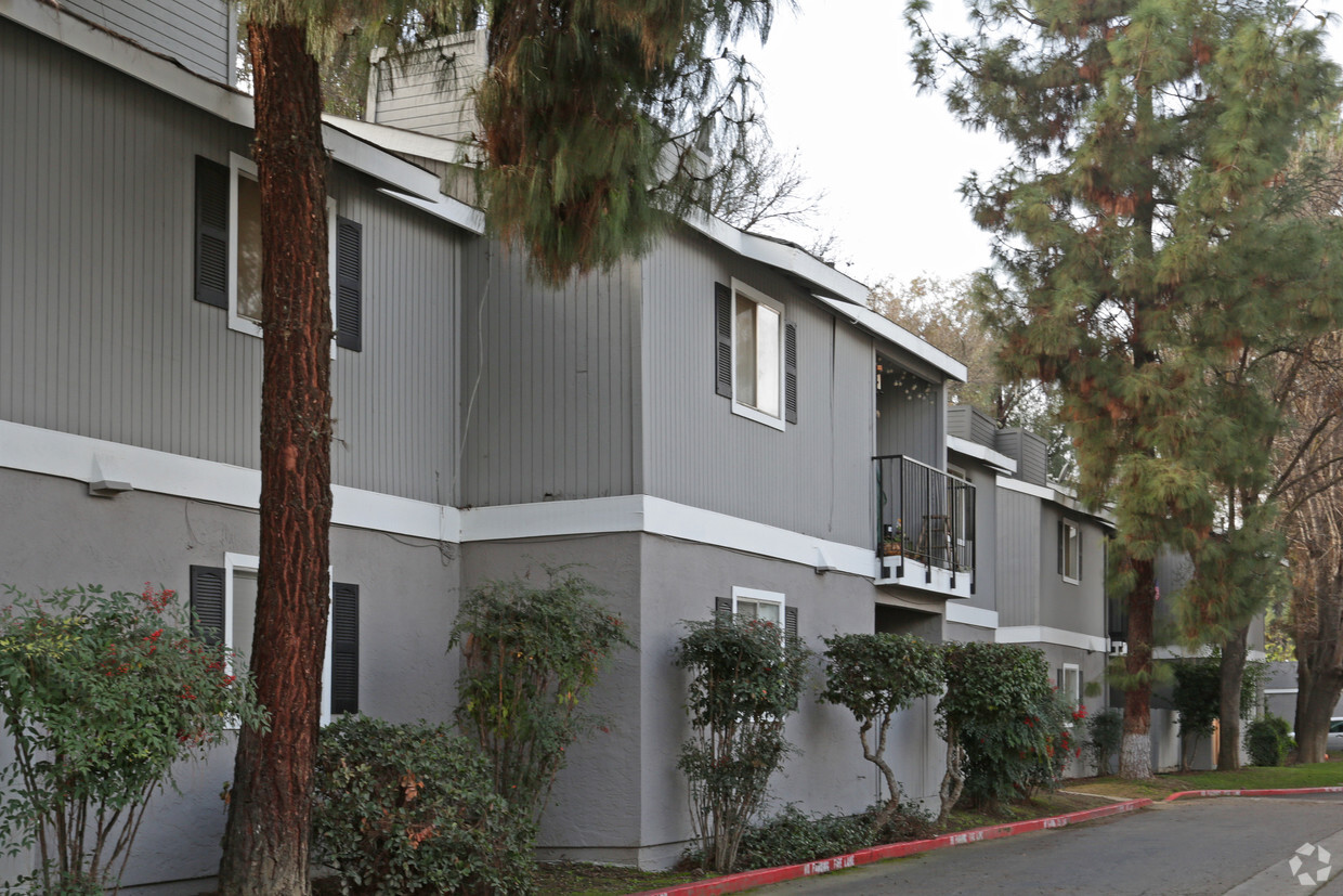 Building Photo - Maplewood Apartments