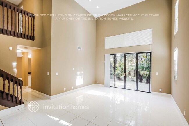 Foto del edificio - 10451 NW 12th Ct