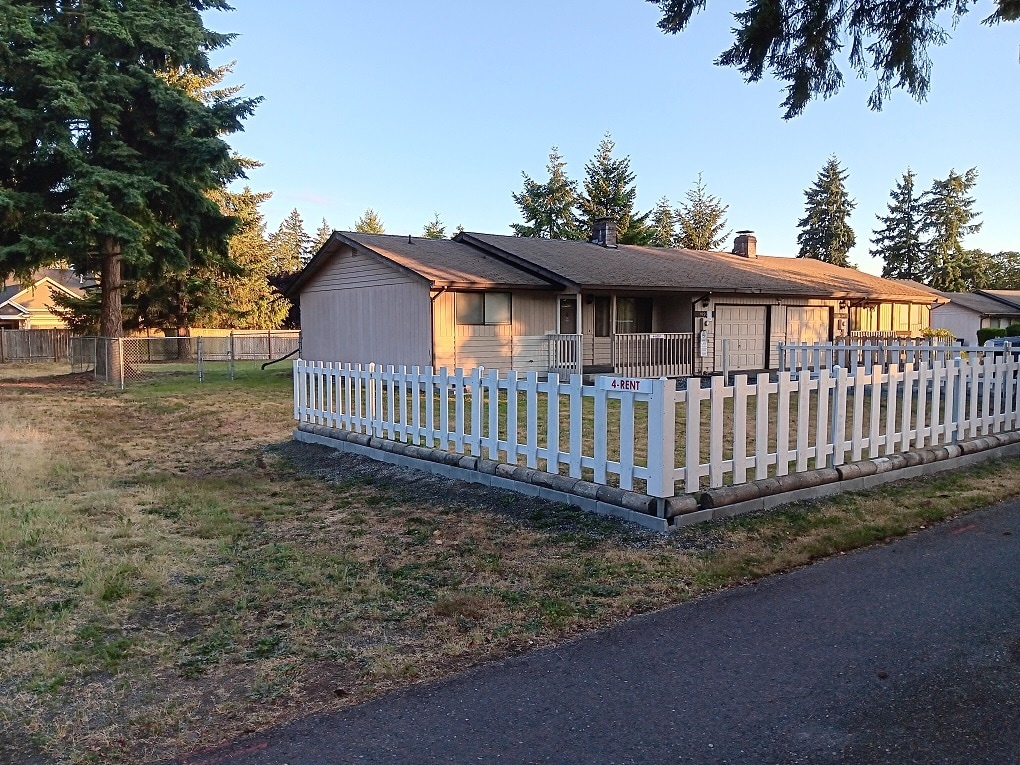 Primary Photo - 16506 16th Avenue Ct E