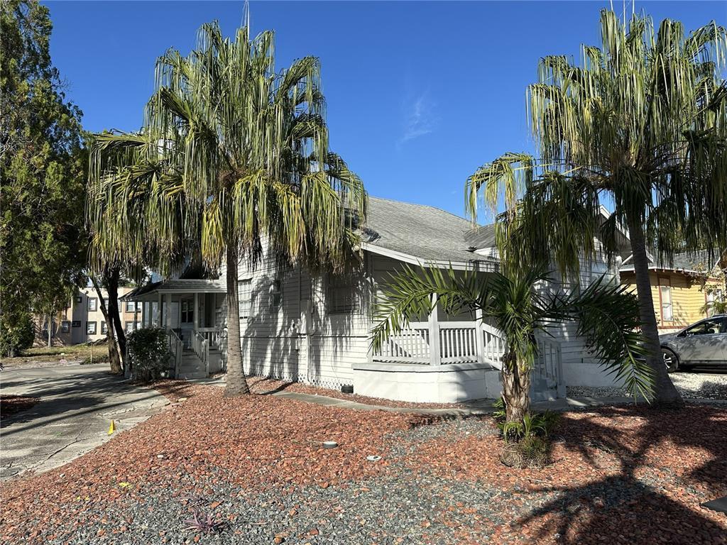 Primary Photo - 2113 W North B St