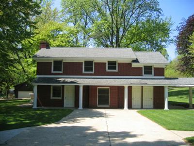 Building Photo - Dewey Lake