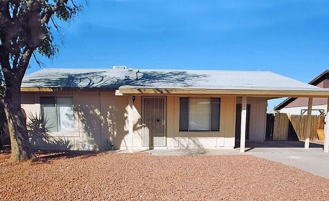 Building Photo - RENT NOW FOR YOUR FAMILY