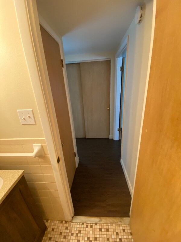 Foto del edificio - 1285 Reavis Barracks Rd