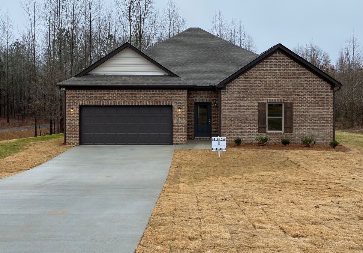 Foto principal - Home for Rent in Parrish, AL!!! Available ...