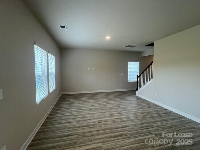 Foto del edificio - 1431 31st St NE