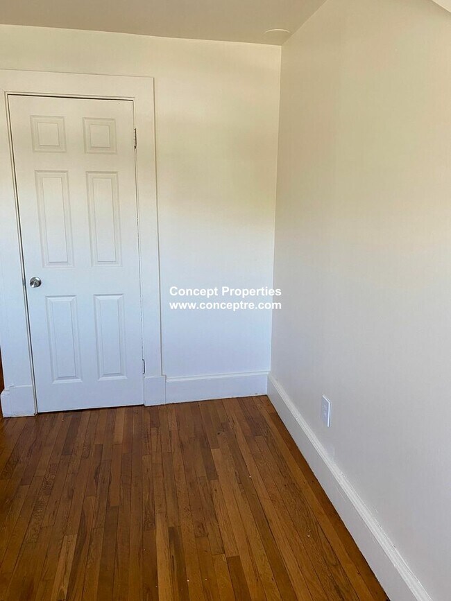 Building Photo - 1 Eldon St