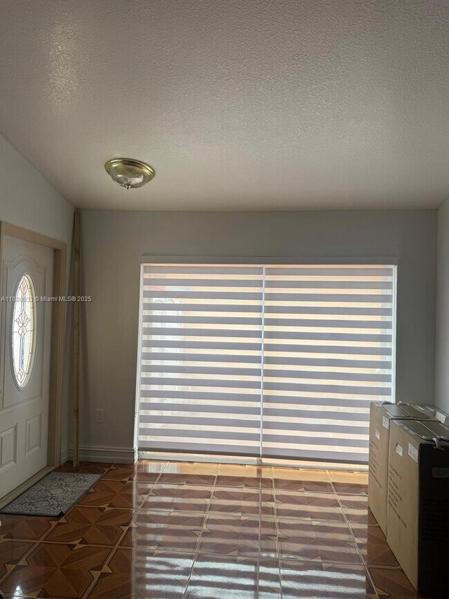 Foto del edificio - 17630 SW 143rd Ct