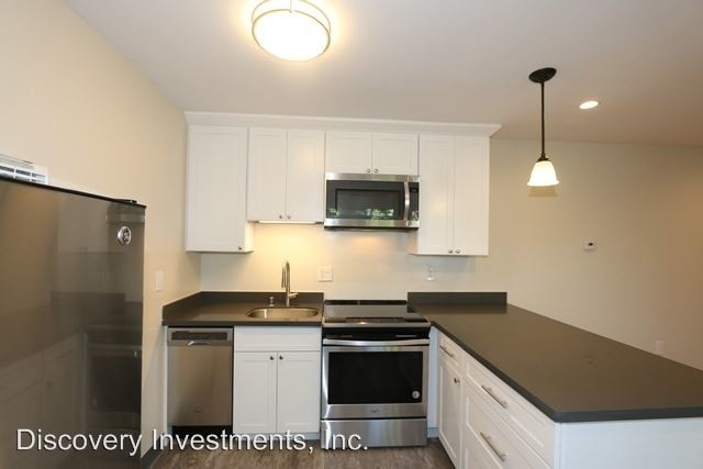 Building Photo - 2427 McKinley Ave