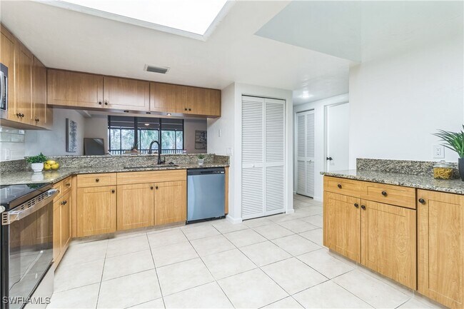 Foto del edificio - 16448 Timberlakes Dr