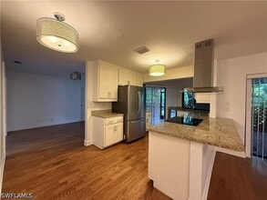 Building Photo - 3043 Round Table Ct