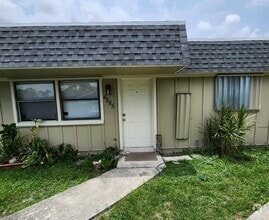Building Photo - 4885 Orlando Ave
