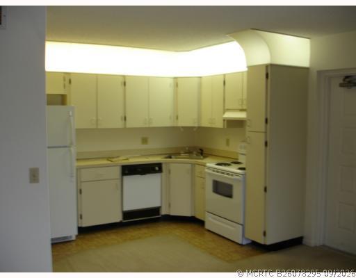 Foto del edificio - 1105 Green Pine Blvd