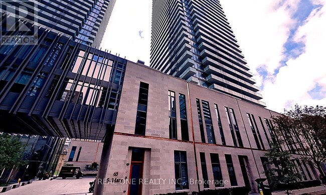 Building Photo - 65-1865 St Mary St