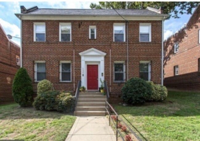 Building Photo - 6608 14th St NW