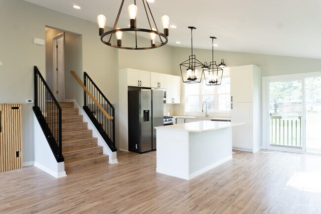 Foto del edificio - 1008 Forest Hills Dr SW