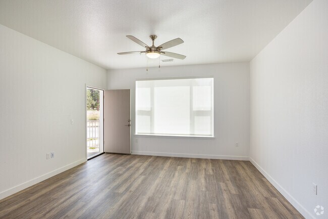 3HAB, 2BA - 1,230 ft² - Sala de estar - Pine Ridge Crossings