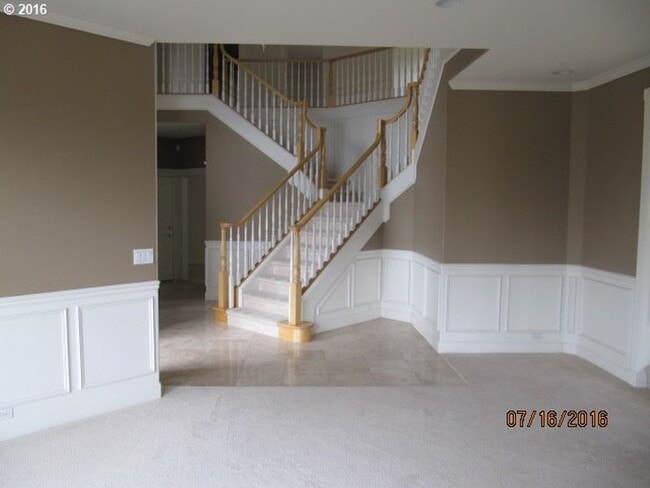 Building Photo - 1510 NW Gregory Dr