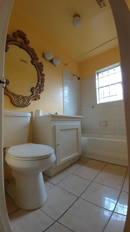 Building Photo - 15703 Rosebriar Dr