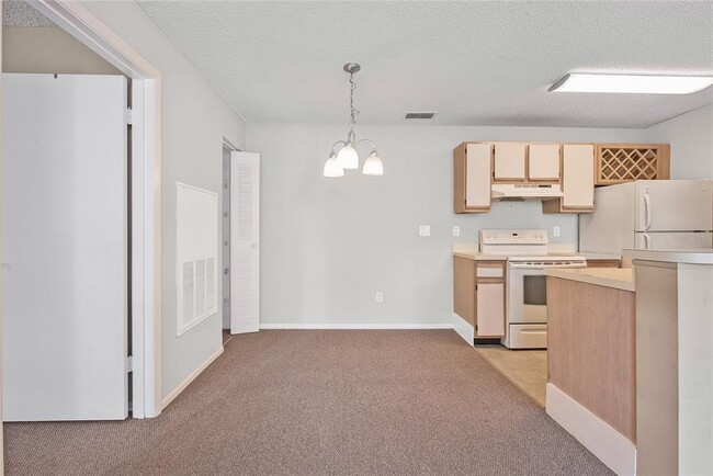 Building Photo - 727 Sugar Bay Way