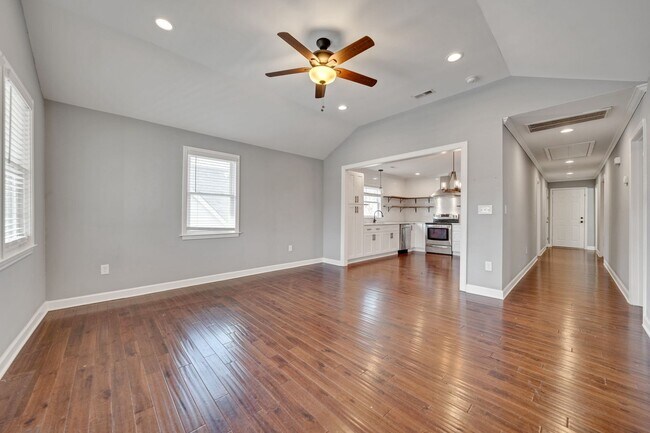 Foto del edificio - Beautiful bungalow in fabulous Durham location!