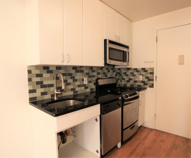 Foto del edificio - 190 E 7th St