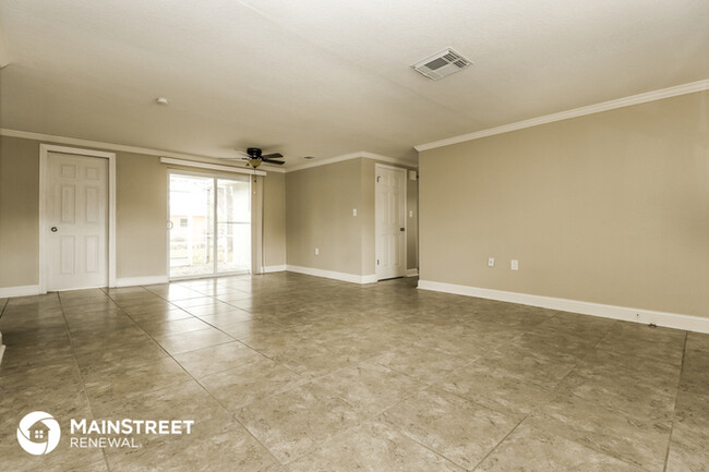 Building Photo - 3022 Brompton Dr