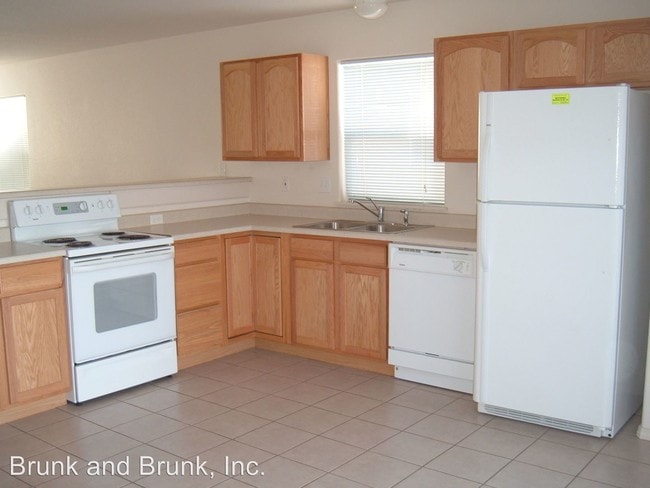 Building Photo - 1266-1268 Nichols Blvd