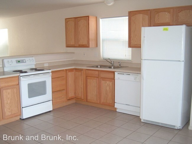 Foto del edificio - 1266-1268 Nichols Blvd