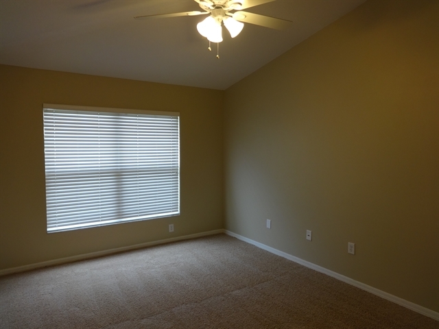 Building Photo - 1750 Kirtley Dr
