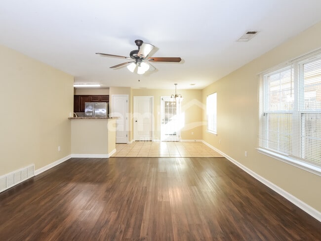 Foto del edificio - 10249 Sterling Ridge Dr