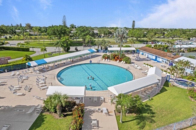 Foto del edificio - 5742 Graceful Wy