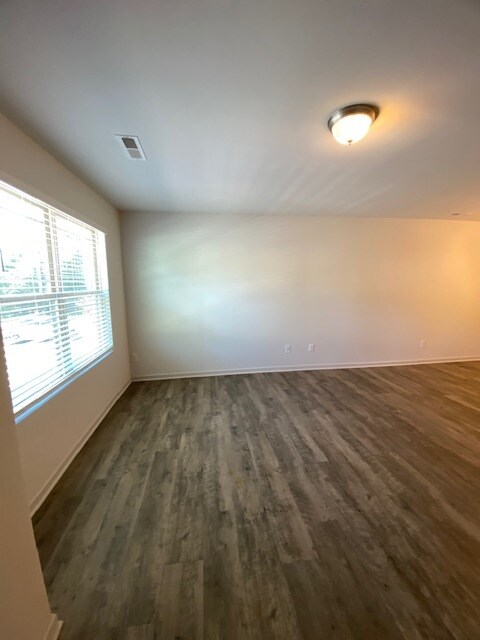 Foto del edificio - 3286 Ivy Wood Ln
