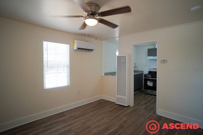 Building Photo - 412 El Tejon Ave