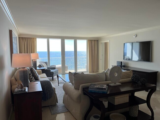 Foto del edificio - 3000 S Ocean Blvd