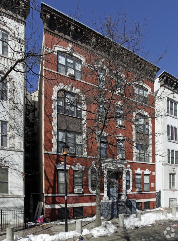 Building Photo - 29 Monticello Ave