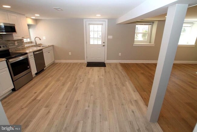 Foto del edificio - 538 Durham Rd