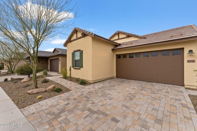 Foto del edificio - 4456 Covered Wagon Trl