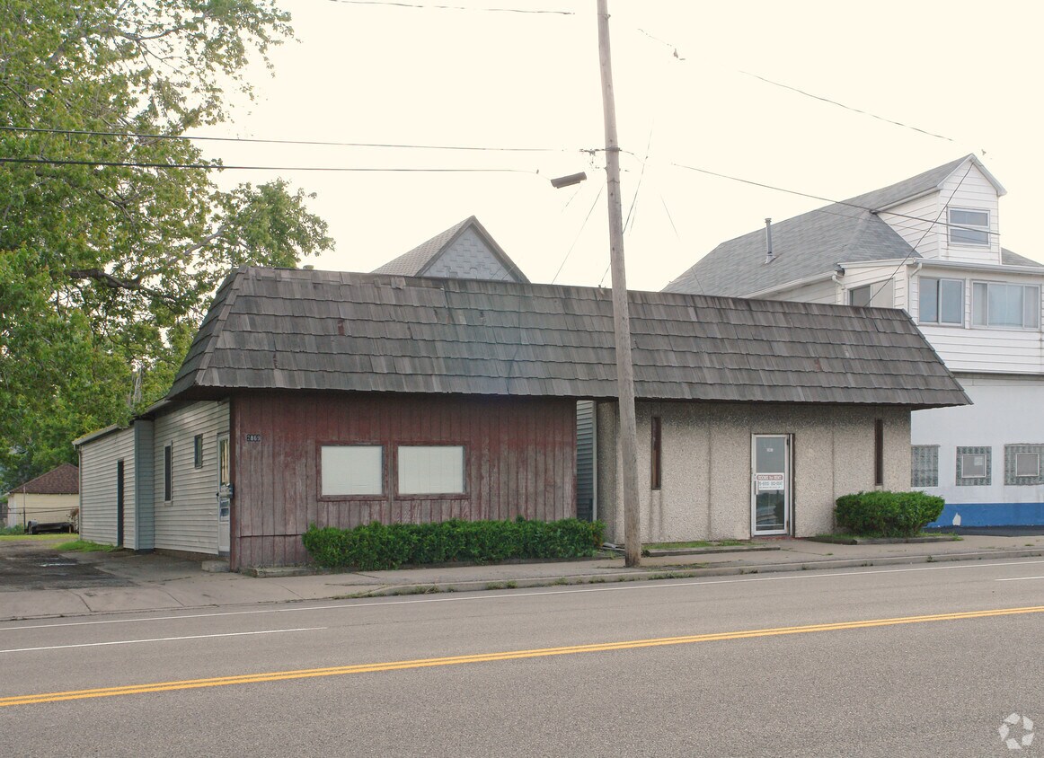 Foto del edificio - 2867-2969 Niagara St
