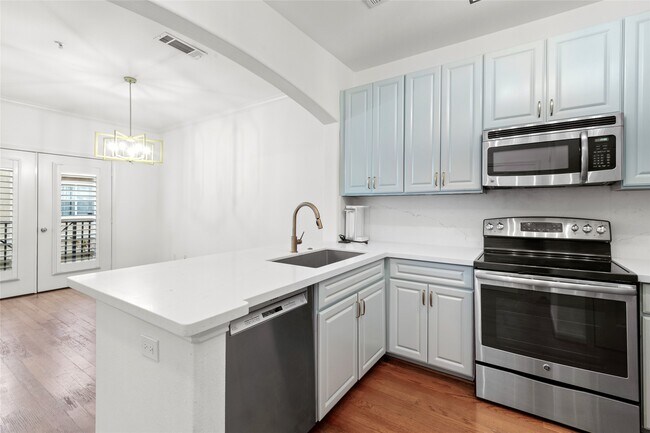 Foto del edificio - 12707 Boheme Dr