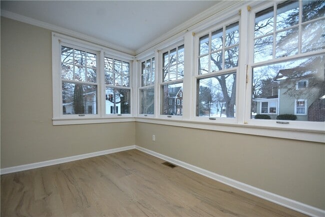 Building Photo - 27 Boughton Ave
