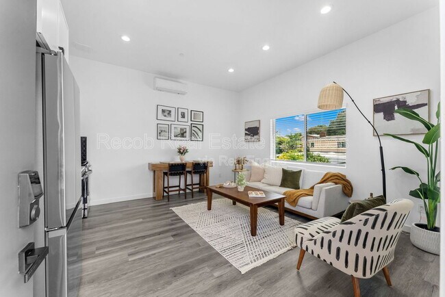 Foto del edificio - 5254 Adams Ave