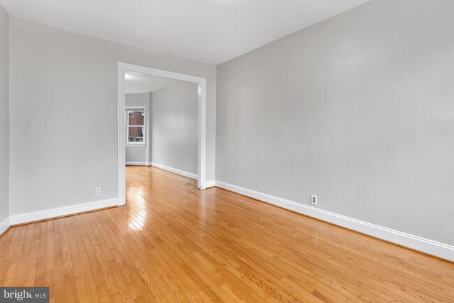 Building Photo - 1647 Kramer St NE