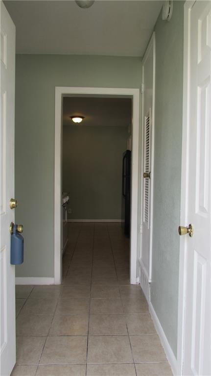 Building Photo - 2208 Mission Hill Dr