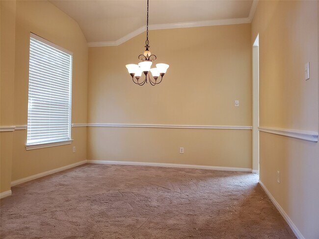 Foto del edificio - 2203 Winchester Lake