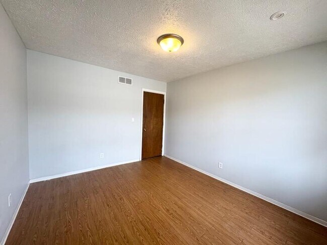 Foto del edificio - 606 N Mason St