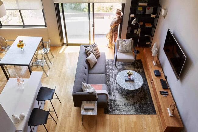 Building Photo - 888 Hilgard