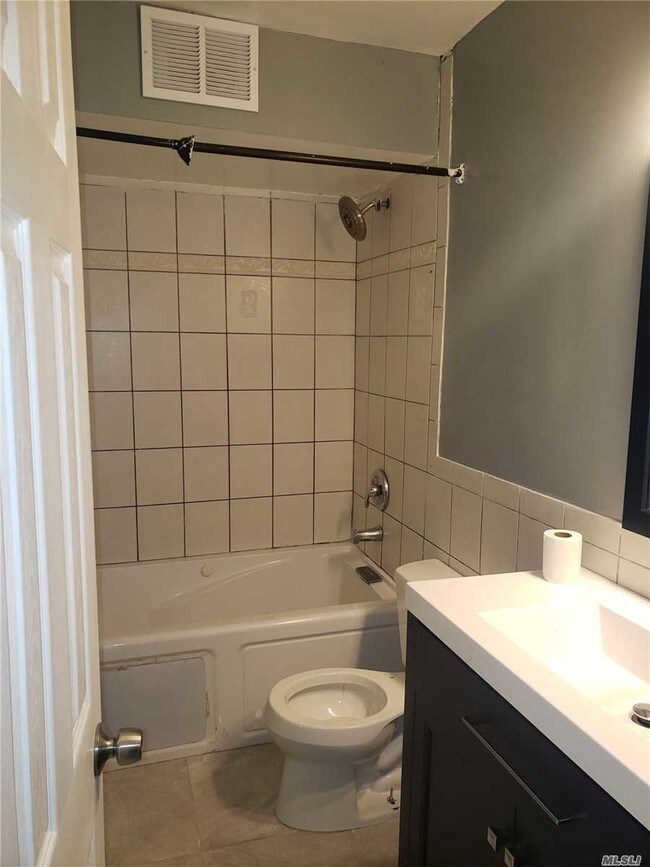 Foto del edificio - 28 Paerdegat 5th St