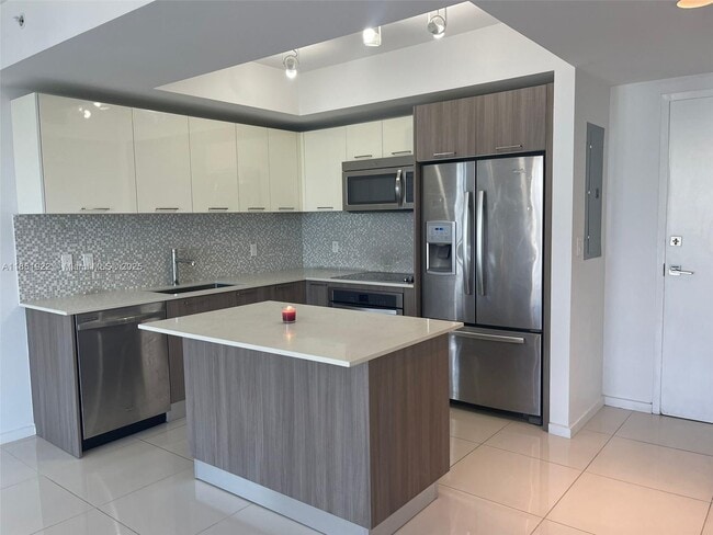 Foto del edificio - 5252 NW 85th Ave