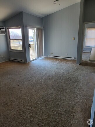 Building Photo - 1373 Cunat Ct