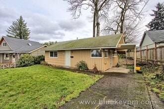 Building Photo - 9534 N Polk Ave